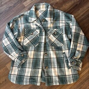 WOMENS NEW IN WOOL SHACKET GREEN PLAID SIZE MEDIUM